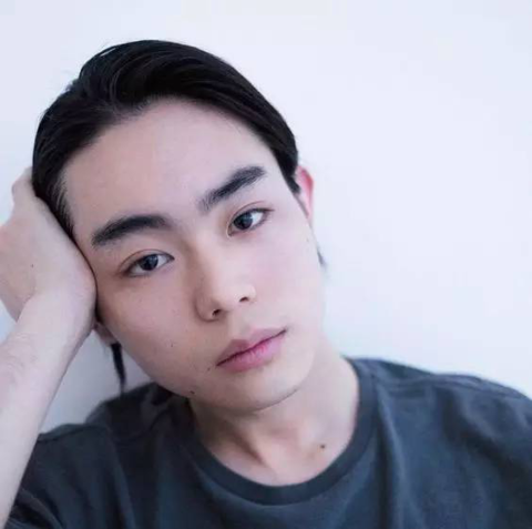 日本娱乐圈是有多严格，菅田将晖这张脸都要上节目验是否整容