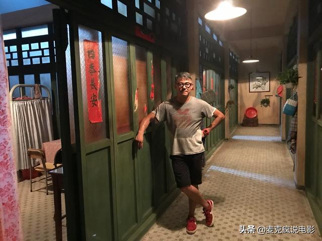 《邪杀》里的“变态”，后退居幕后从事美术指导，如今变有型大叔