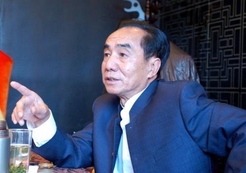 两个“王保长”,你更喜欢哪一个