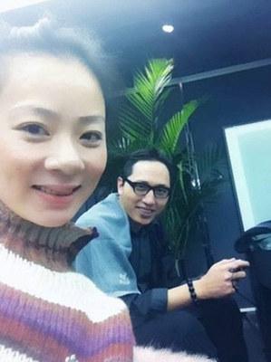 35岁华少的妻子秦利鸽近照