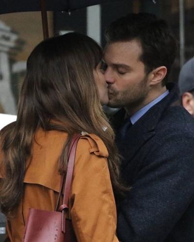 《五十度灰》续集高清无码路透照来了，未成年请慎点！