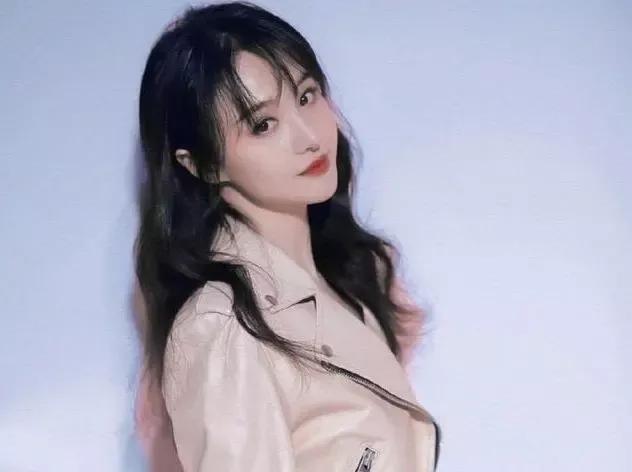 中国娱乐圈最清纯的女明星排行榜，第一名简直是美爆了！