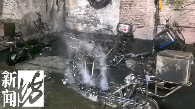 沪一小区深夜突发险情！居民纷纷夺门而出，一波“神操作”……