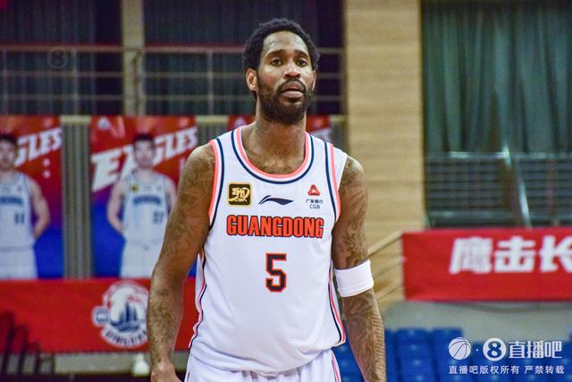 约基奇8年前坐稳首发后队友今何在？6人来过CBA 高圆圆正练习柔术