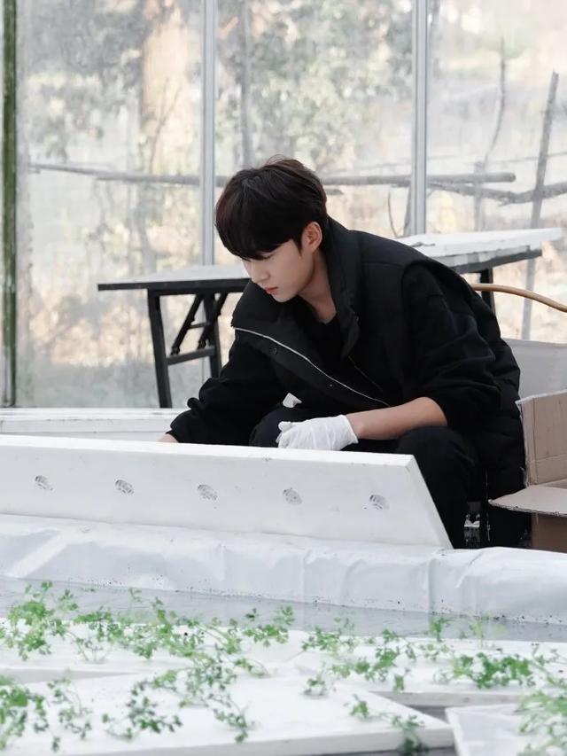 《种地吧》里的卓沅：成长在田园间的希望之光