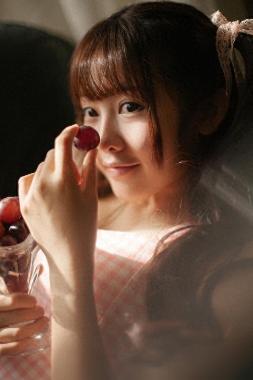 莫绮雯：银幕女神的低调转身，她的选择为何让人费解？