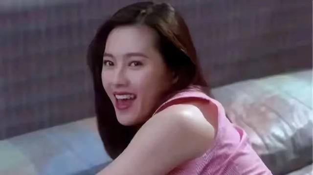 太美了！香港大尺度“三级片”《蜜桃成熟时》画面唯美，你看过吗