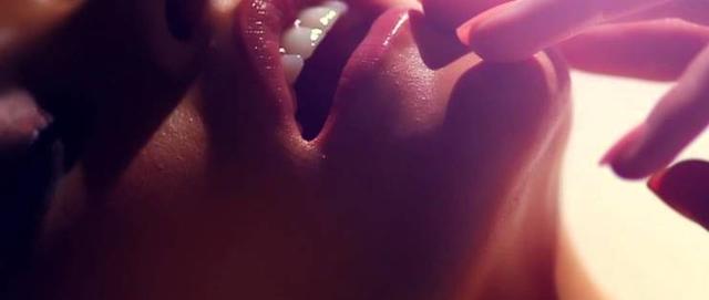 高潮红、深喉红…为什么这么污的颜色却如此好看？浅谈NARS