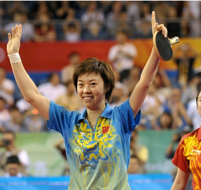 张怡宁：28岁时嫁48岁的300亿富豪，昔日世界冠军做起了家庭主妇