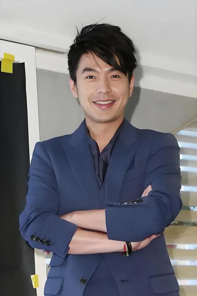 卷入杀人案！台湾偶像剧男神李威被曝“人间蒸发”，曾追过姚笛