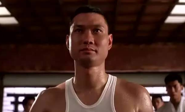 世界拳王周比利:打断李连杰胳膊,一脚踢飞吴京,无人敢与他拍戏