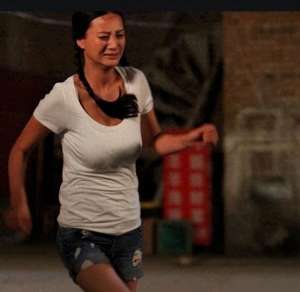 一路向西女演员(《一路向西》两个“尤物”，一个成亿万女星，一个却沦为路人)