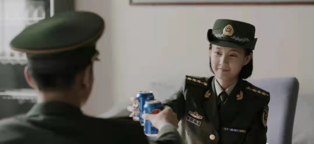 《特战荣耀》结局：郭笑笑踹艾千雪的那一脚，让她“羞耻”了一生