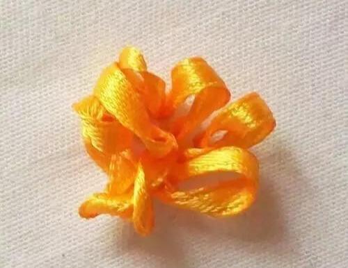 美不胜收的丝带绣,会不会针法都可学会,快收藏!附7款花叶针法