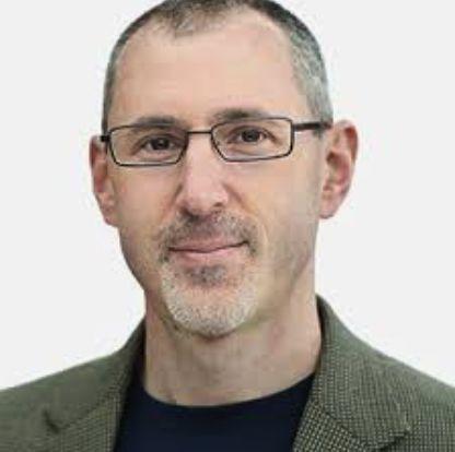 研究发现学历越高越长寿，读大学能让你多活几年？丨双语晨读