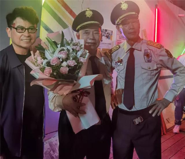 《逃学威龙》30年：帅气学生是梁小龙的弟弟，还有3位演员已去世