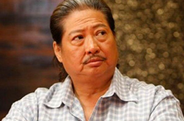 洪金宝：号称港圈“功夫胖”，嘴角却因被打留疤，是谁如此大胆？