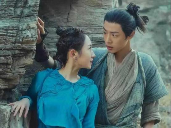 乐华娱乐“编外”艺人，铁打的肖战，流水的“乐华”偶像