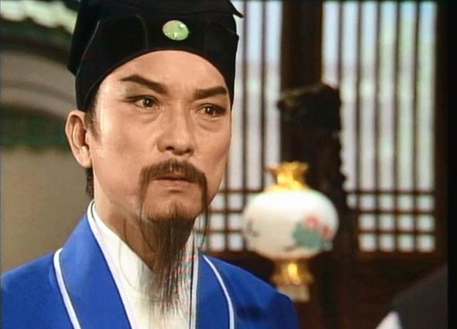 “公孙策”范鸿轩复出拍戏！身材发福精神十足，74岁仍未婚未育