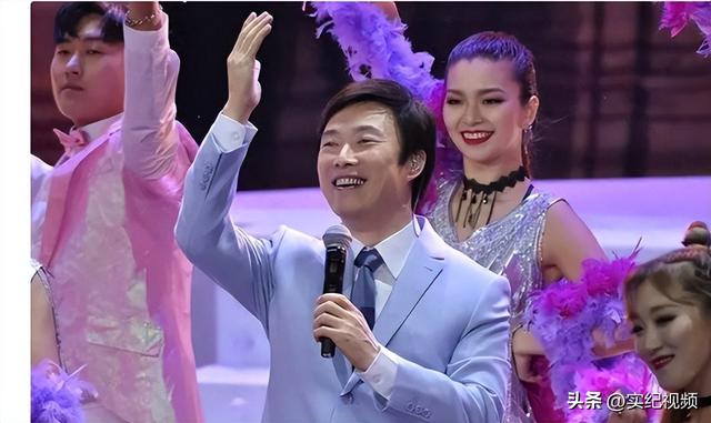 “痴情王子”费玉清：曾为初恋终生未娶，最后与56岁闺蜜相伴终生