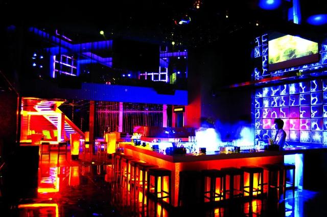 酒吧,夜总会,夜店,会所的区别