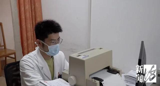 堪称“油王”!上海一男子突发剧烈腹痛,抽血抽出一袋油!罪魁祸首竟是它