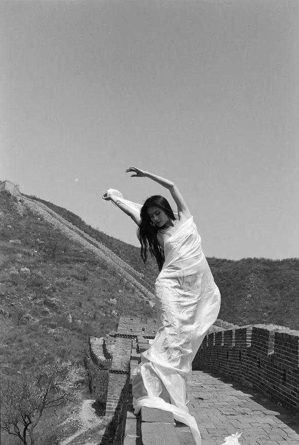 “人间异类”杨丽萍，她是仙子还是疯子？