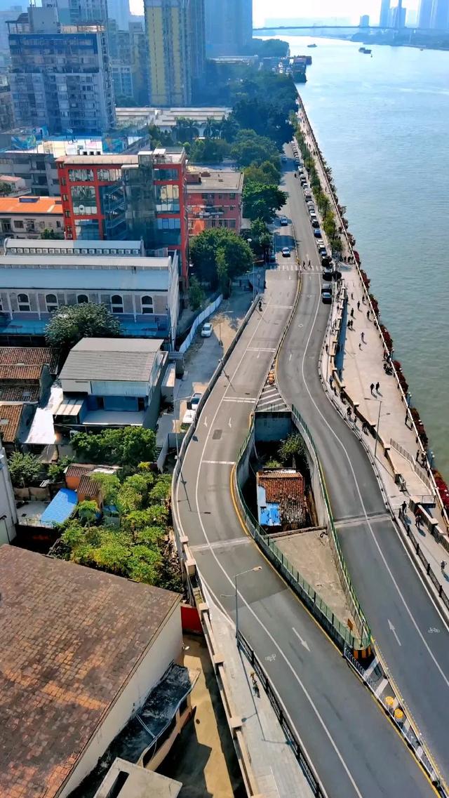 广州“钉子户”梁蓉：30 平索 要1500 万，苦守结局唏嘘