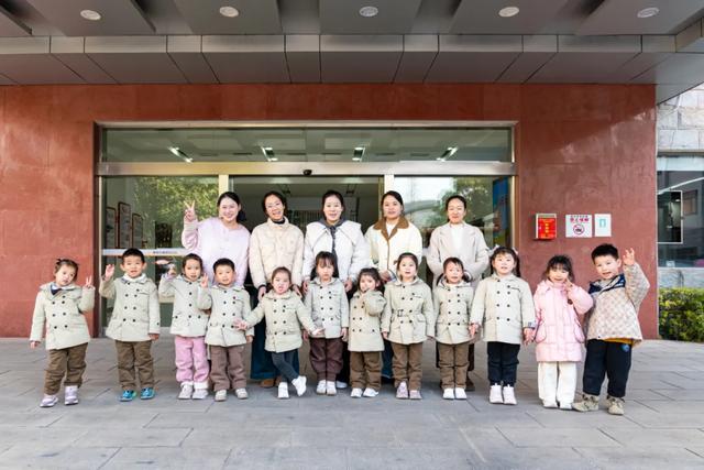 快来围观，萌娃小主播出没！