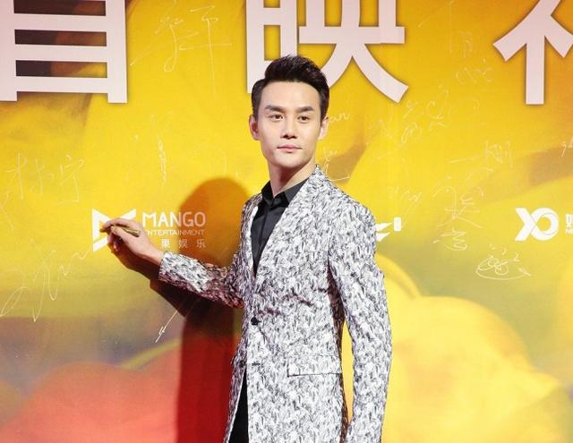 《铁道飞虎》成龙挑战极寒 王凯澄清与陈乔恩绯闻