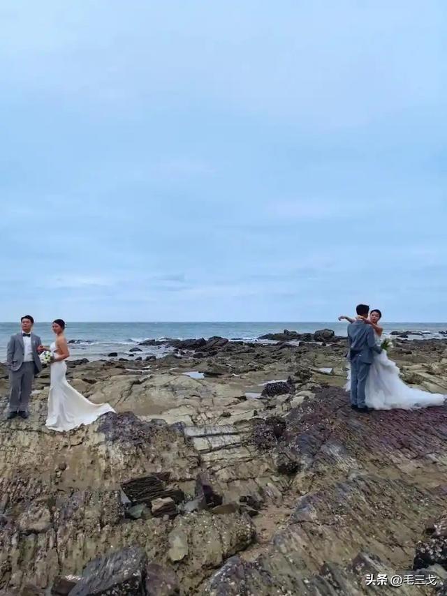 谁来对？上联：挚爱永恒情不老，海枯石烂心不变，永恒誓言传千古