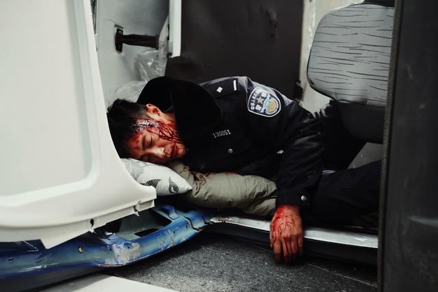 正式曝光！这些惊险镜头，演员本人看了都后怕不已