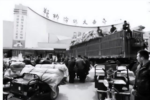 宋留根：祸害郑州10余年，死刑前，为了解除百姓恐惧，游街示众