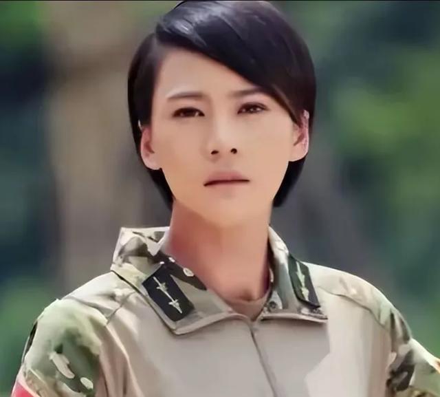 火凤凰:八位丰满女主,各个身怀绝技