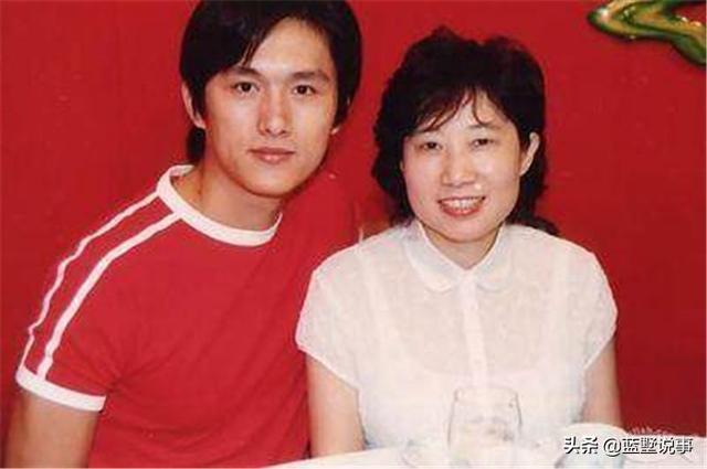 黄蓉那一声“靖哥哥”叫人心醉，戏里叫“靖哥哥”的到底是谁？