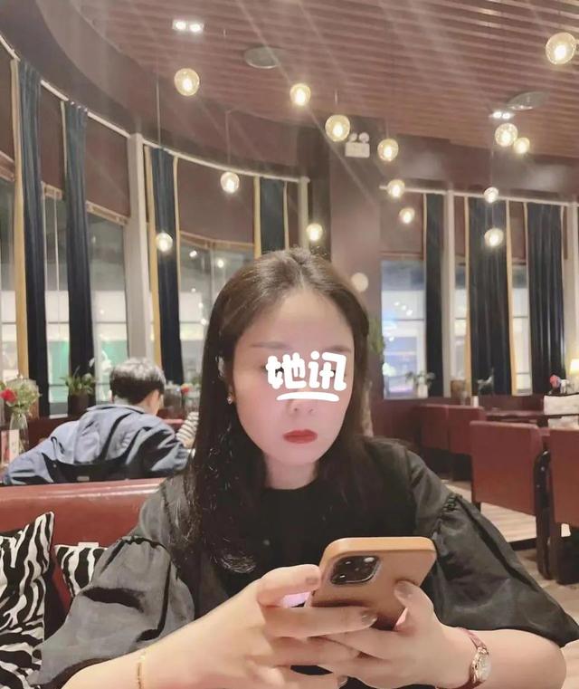 花店老板娘8分钟事件,不道德的感情,为何不扼杀在萌芽中?