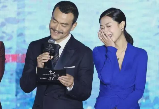 “星二代”影帝廖凡，出道24年从不拼爹，妻子是周星驰的黄金拍档