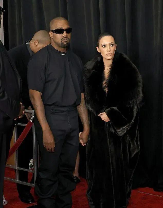 侃爷夫妇开始闹离婚？格莱美一脱后，比安卡终于受不了了？