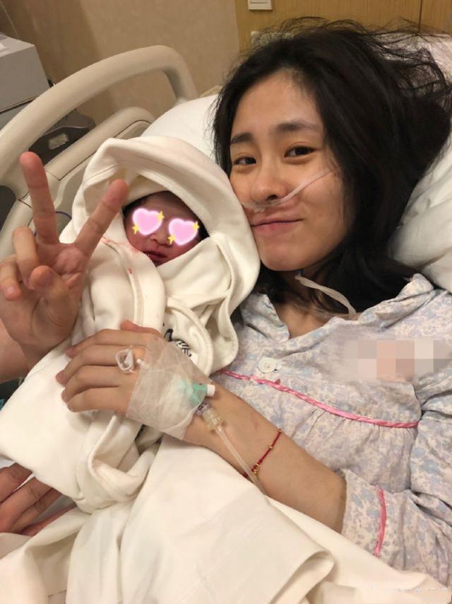 张碧晨女儿首次露面!才懂华晨宇张碧晨不结婚,是他们明智的选择