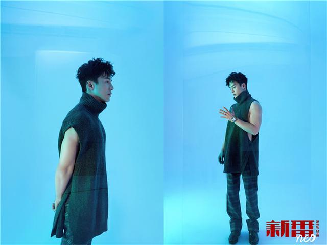 王冠逸质感大片曝光 深邃眼神显成熟魅力