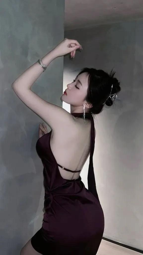 30 岁丰腴少妇，气质与美貌并存的尤物！