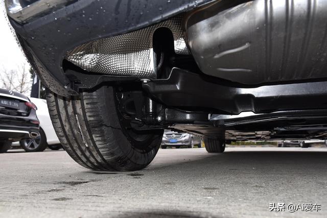 小排量增压油耗5.6L，进口奔驰家用车，低价入门，带你看奔驰A级