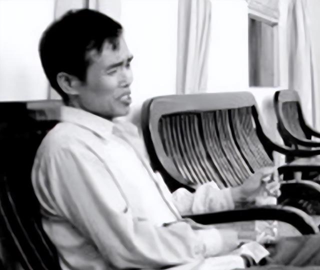 2002年矿王瞒报81人矿难获刑20年,却只住了4年出狱,继续当富豪