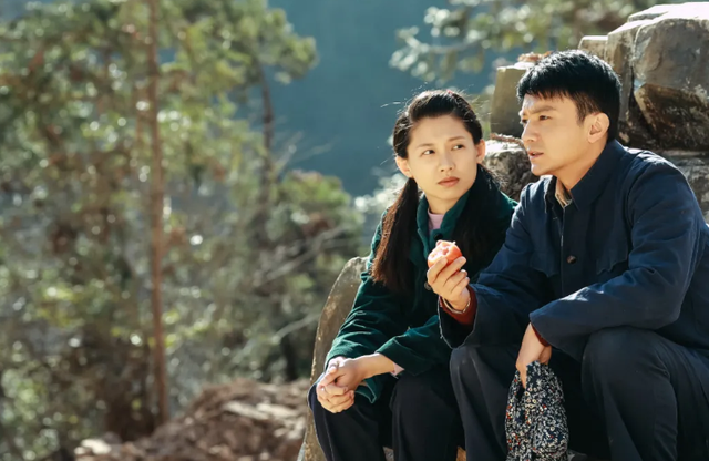 今晚首播！36集年代大剧来袭，央视力推，我敢说：这剧收视能爆