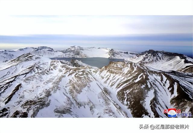 朝鲜的白头山 也就是中国的长白山