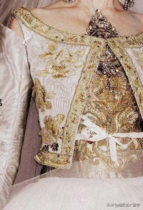 时尚圈当红炸子鸡小叛逆、大妞范的UOOYAA乌丫现在怎么样了