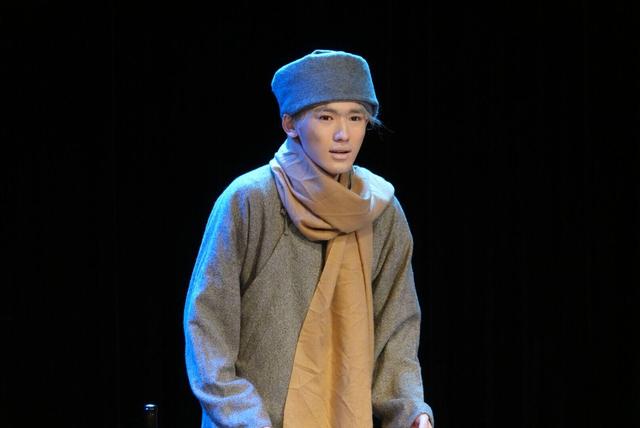 从时团少年到中戏学生：演《原野》《日出》的马嘉祺与宋亚轩