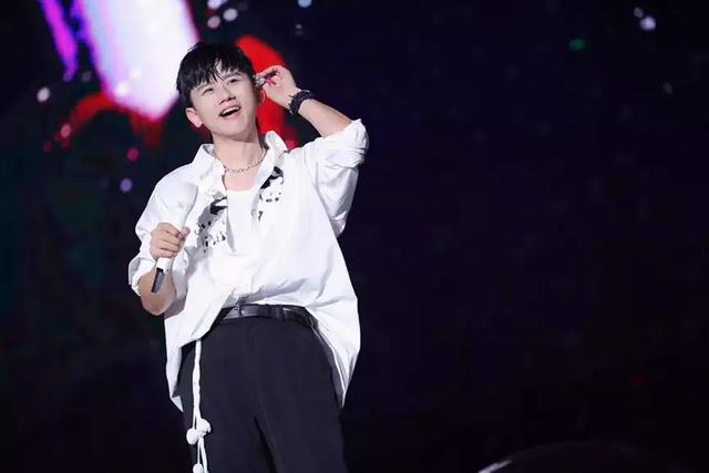 张杰演唱会郑州站