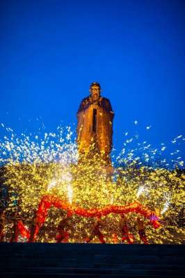 浩克山东(这些人免费山东年味最浓的地方，尼山算一个)