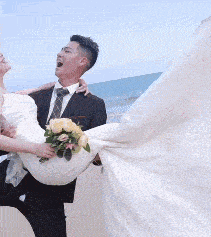 柳岩辽宁春晚小品《大腕来袭》中的护士装，演绎别样美丽